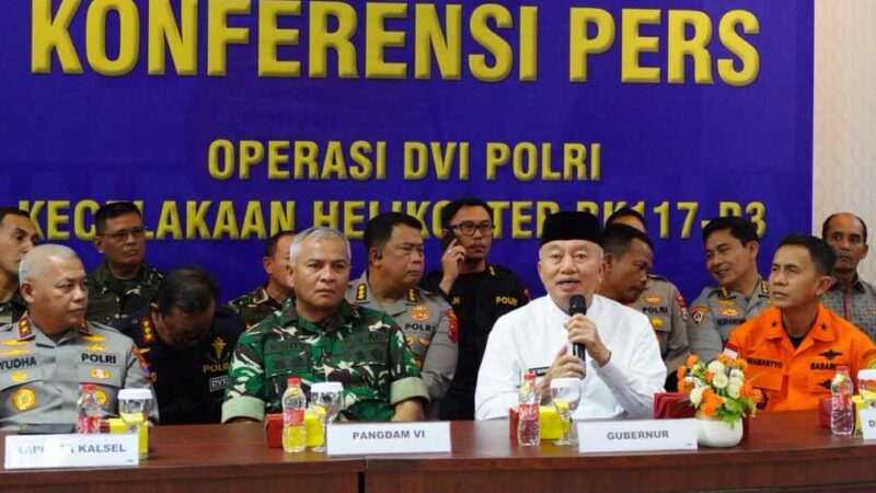 Hadiri Konferensi Pers, Pangdam XXII/TB Mayjen TNI Zainul Arifin Apresiasi Kerjasama Lintas Instansi dalam Evakuasi Kecelakaan Heli
