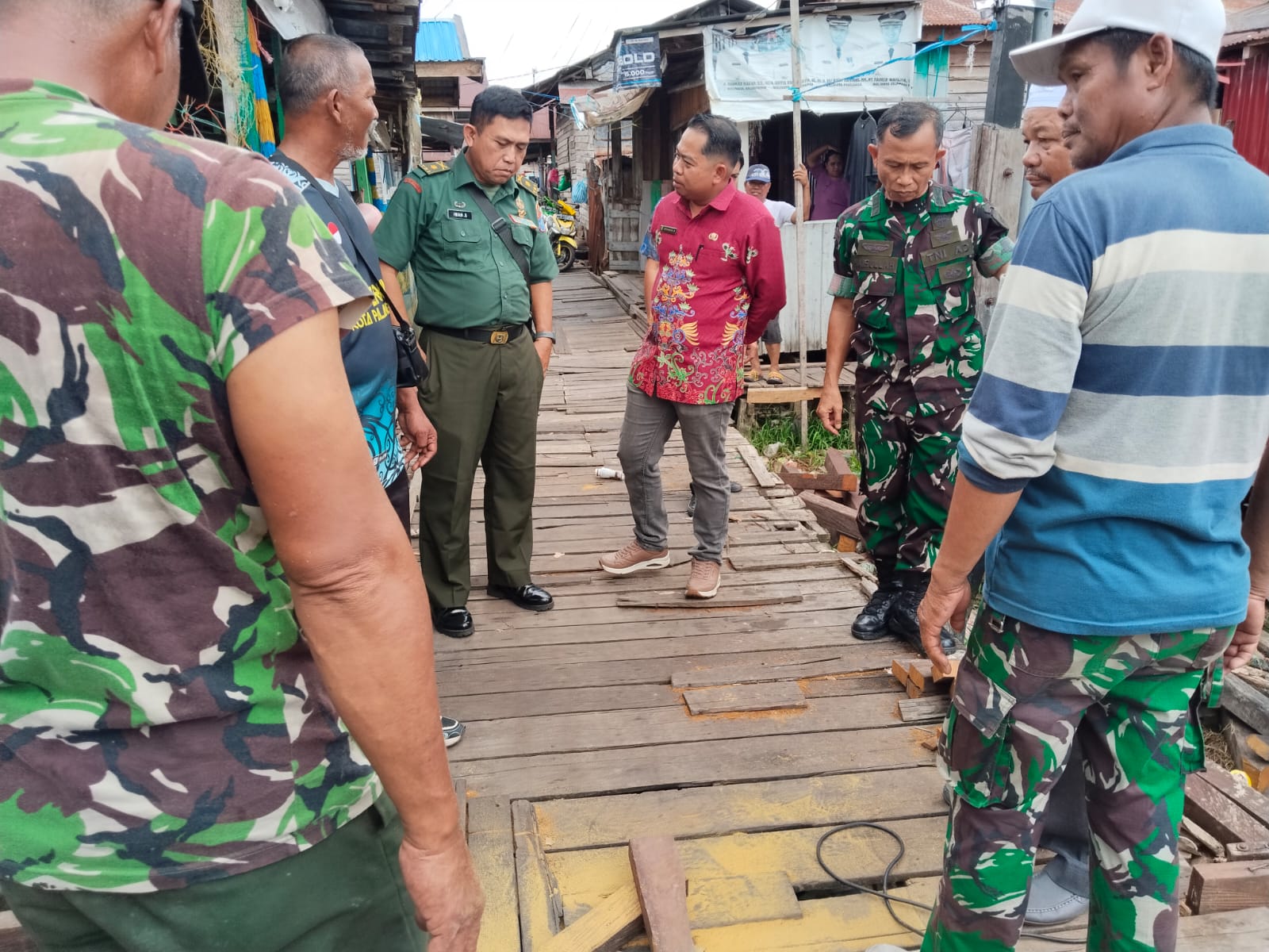 Bakti Teritorial Prima Kodim 1016/Plk Sukses Perbaiki Jalan di Puntun