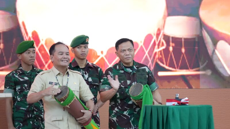 TNI Hadir Untuk Masyarakat, Kodam XXII/Tambun Bungai Gelar Bakti Sosial.