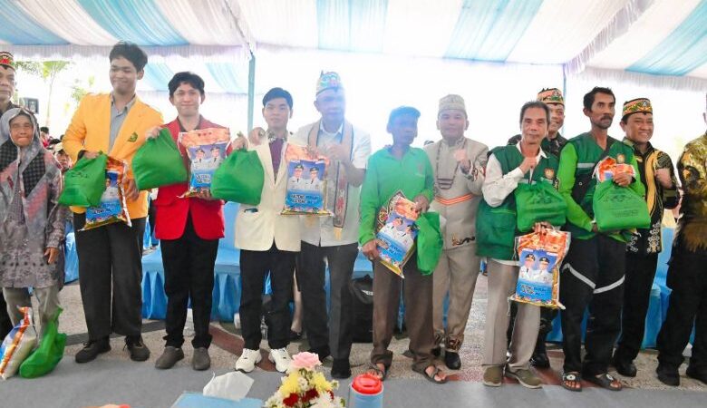Gubernur Buka Pasar Murah dan Sediakan 1.000 Paket.