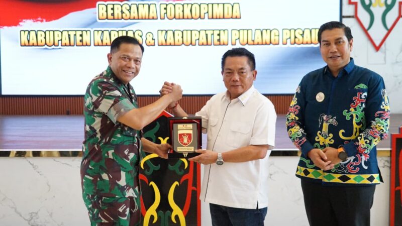 Pangdam XXII/Tambun Bungai Kunjungi Kabupaten Kapuas, Perkuat Sinergi TNI dan Pemerintah Daerah