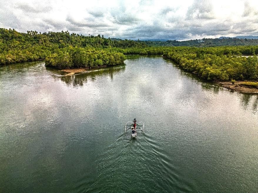 Dari Kebijakan ke Aksi : 4 Prinsip dan 15 Indikator Pengelolaan Lanskap Darat-Laut Terpadu