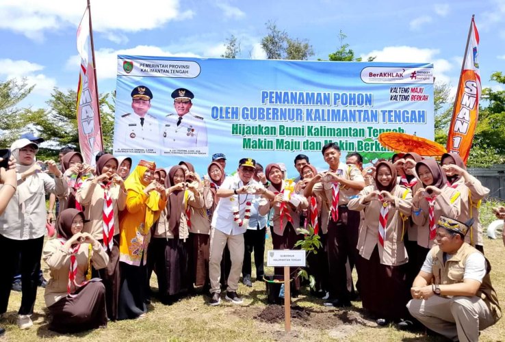 Kunjungi SMAN 1 Kumai, Gubernur Disambut Hangat.