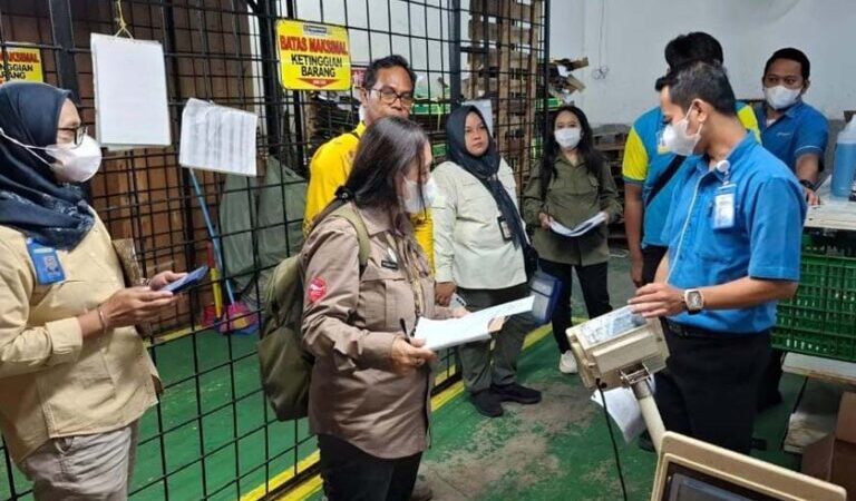 Dinas TPHP Kalteng Laksanakan Pengawasan Sertifikasi Pangan Hypermart