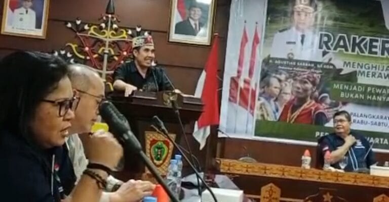 Lawadi Nusah Pimpin Pewarna Indonesia PD Kaltim
