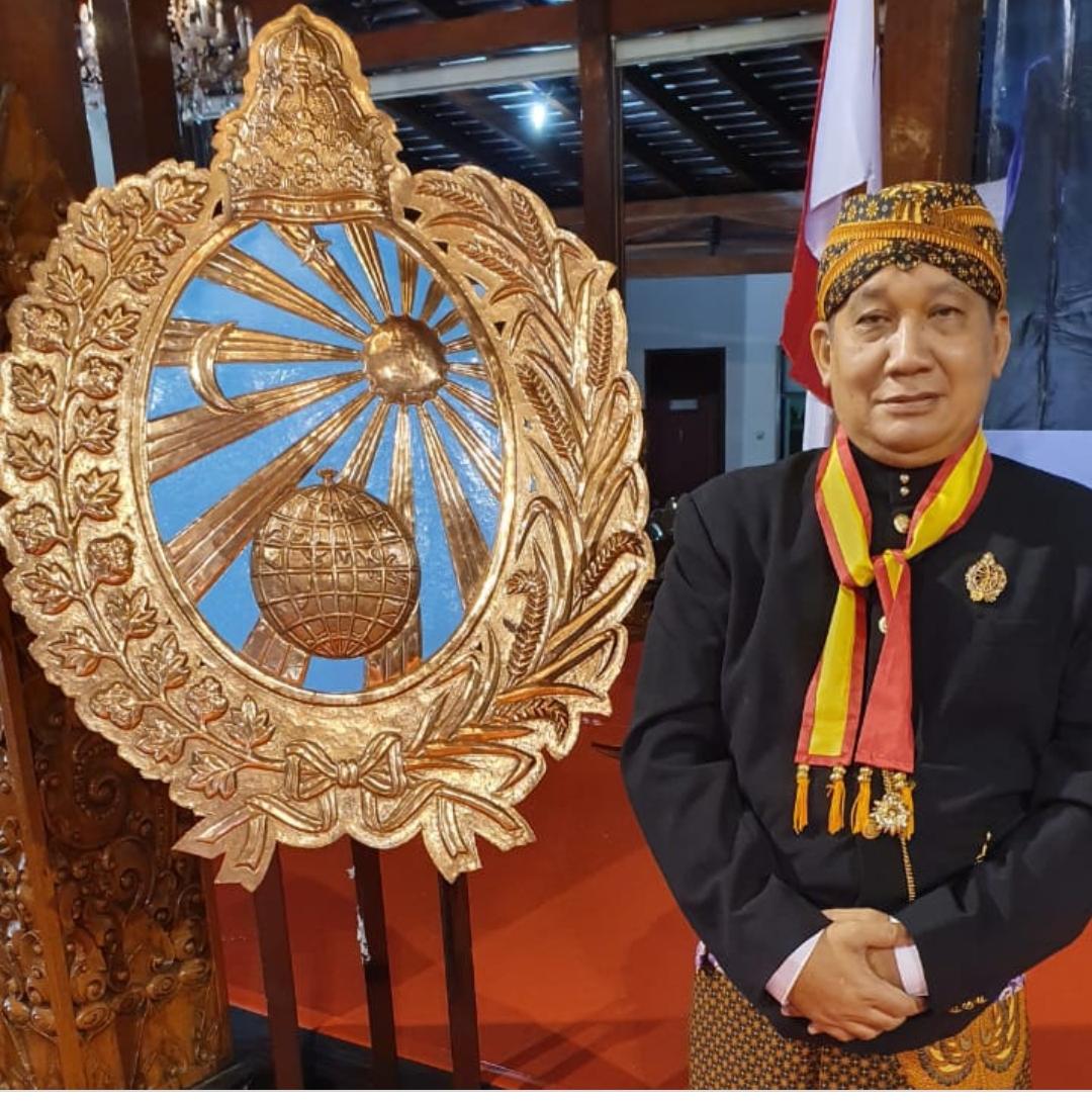 Dengan Lakon -Banjaran Bathara Wisnu- Ki.Gunarto Pentas Lagi Wayang Milenial Di Kampus UNNES Semarang Jateng