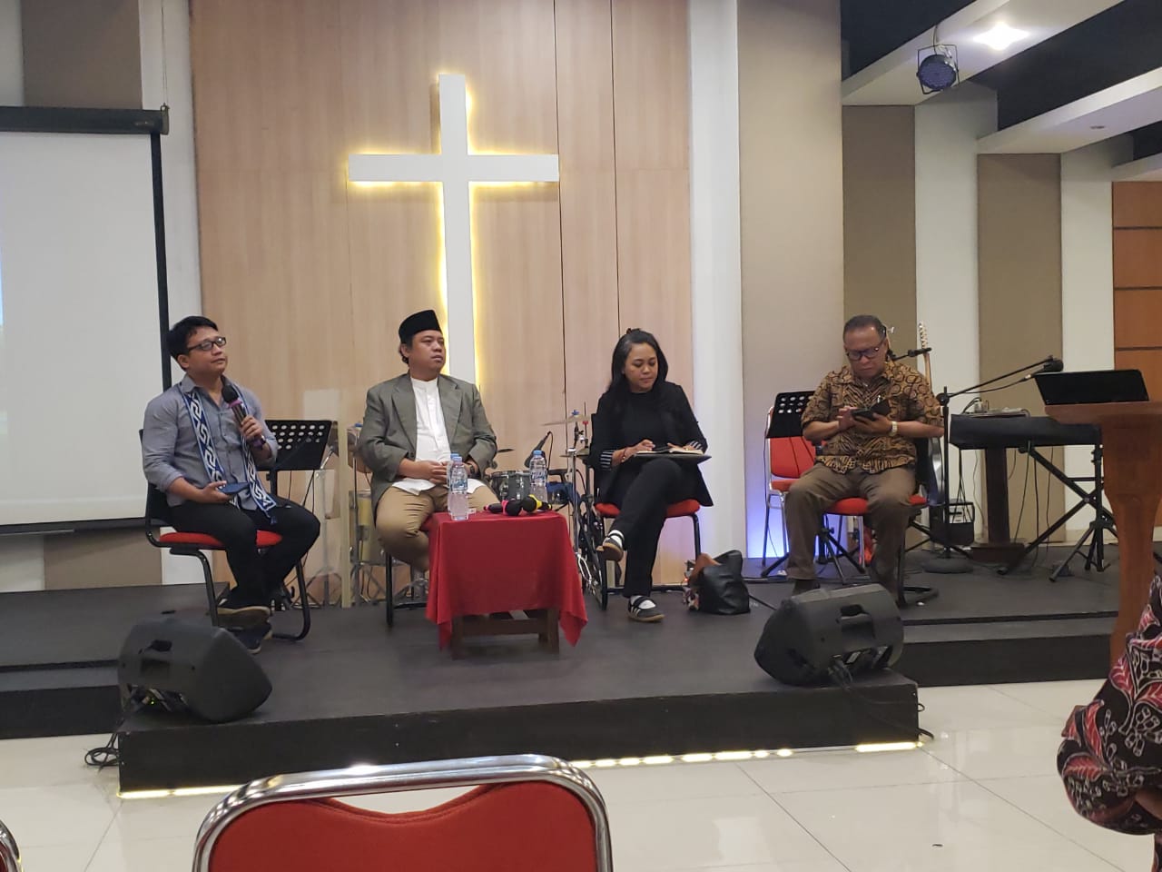 KUHP Baru Ancam Kebebasan Beragama di Bandung Raya? Seminar Ungkap Potensi Dampak Mengerikan!