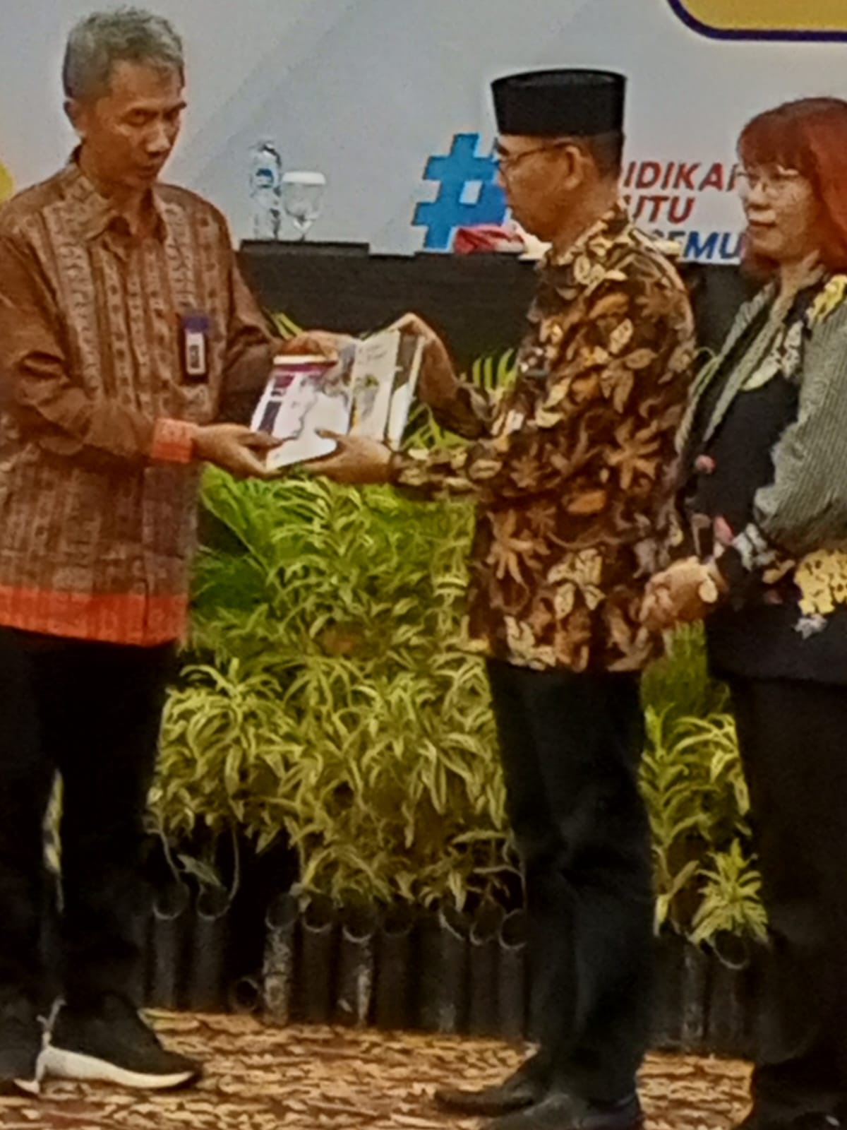 Perkuat Mutu Tulisan Sejumlah Jurnalis Ikuti Pembinaan Bahasa Negara 2025