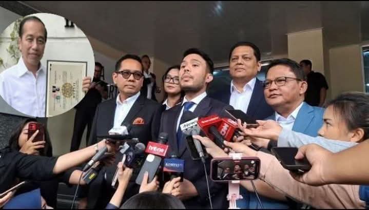 Titik Terang di Ujung Malam: Ijazah Jokowi Diperlihatkan, Jalan Sidang Terbuka