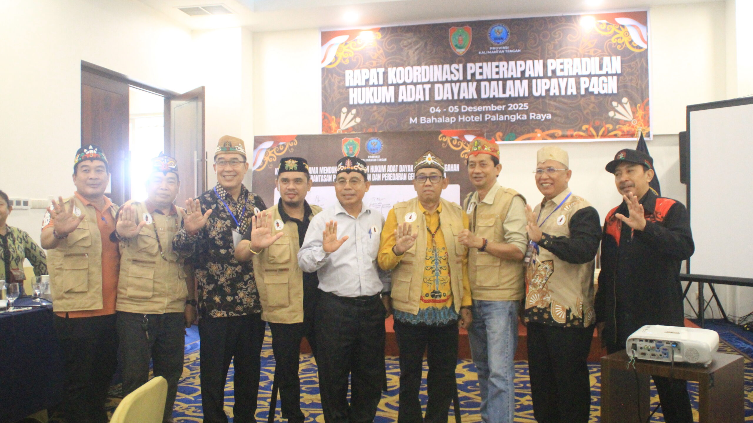 BNN Provinsi Kalimantan Tengah dan Dewan Adat Dayak Sepakat Perkuat Peradilan Adat untuk Perangi Narkoba