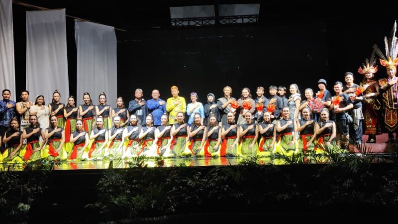 Dalam Rangka Hari Ibu, Disbudpar Kalteng Melalui UPT Kalteng Gelar Sandra Tari “Nyai Balau Buah Pilu” Simbol Cinta Dan Pengorbanan Seorang Ibu
