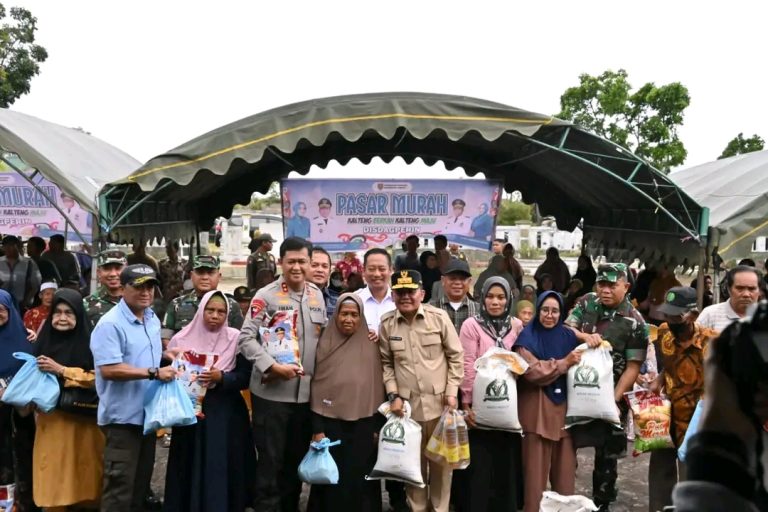 Hadapi Natal dan Tahun Baru Gubernur Gratiskan Sembako