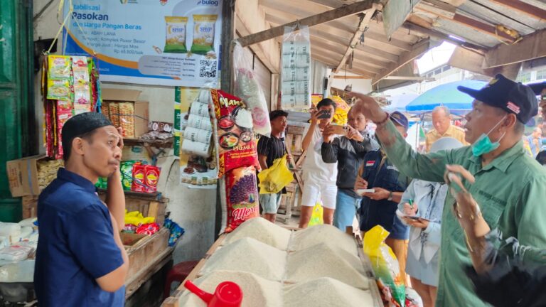 Menjelang Natal, Harga Cabai Terbang dan Pedas