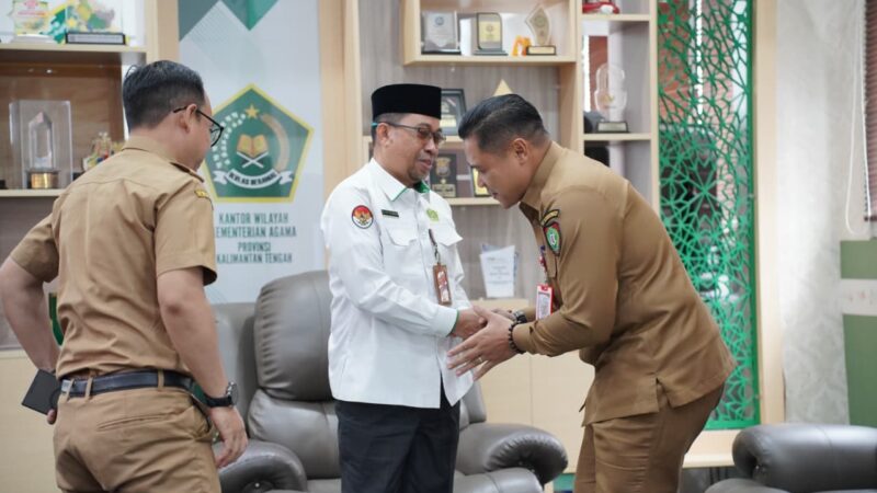 Perkuat Pendidikan Karakte, Plt.Kadisdik Silaturahmi Kakanwil Depag Kalteng.