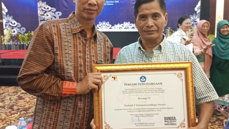 Media Online Betang TV Terima Penghargaan Balai Bahasa Kalteng.