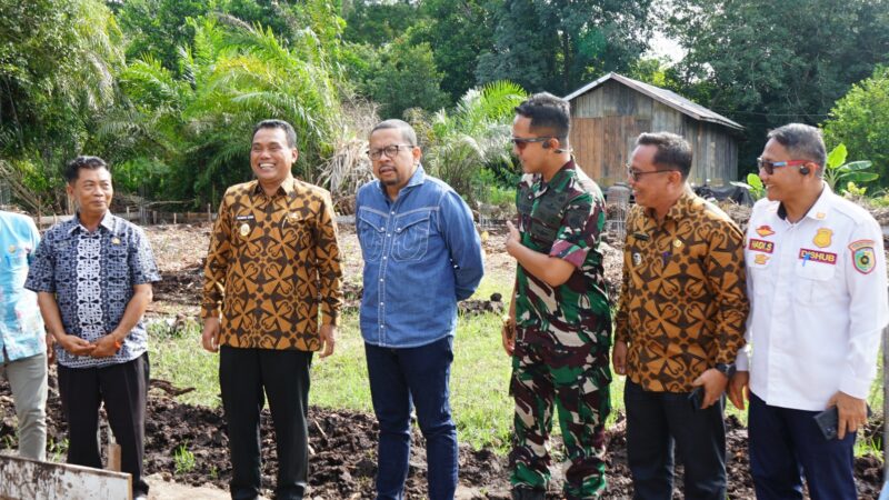 Dandim 1016/Palangka Raya Dampingi Kepala Staf Kepresidenan Tinjau Pembangunan Koperasi Merah Putih