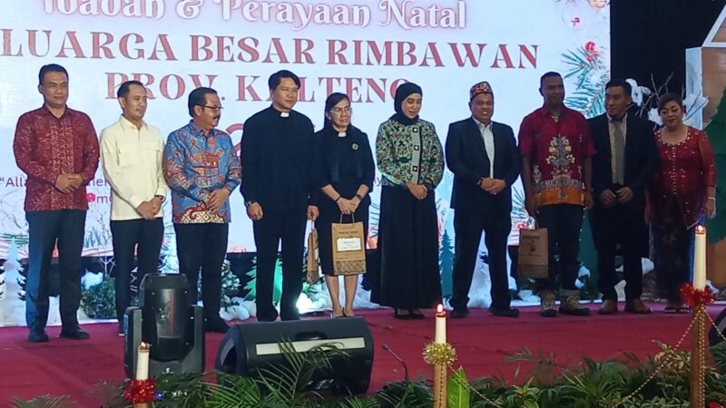 Rimbawan Kalteng Ibadah dan Rayakan Natal Bersama.