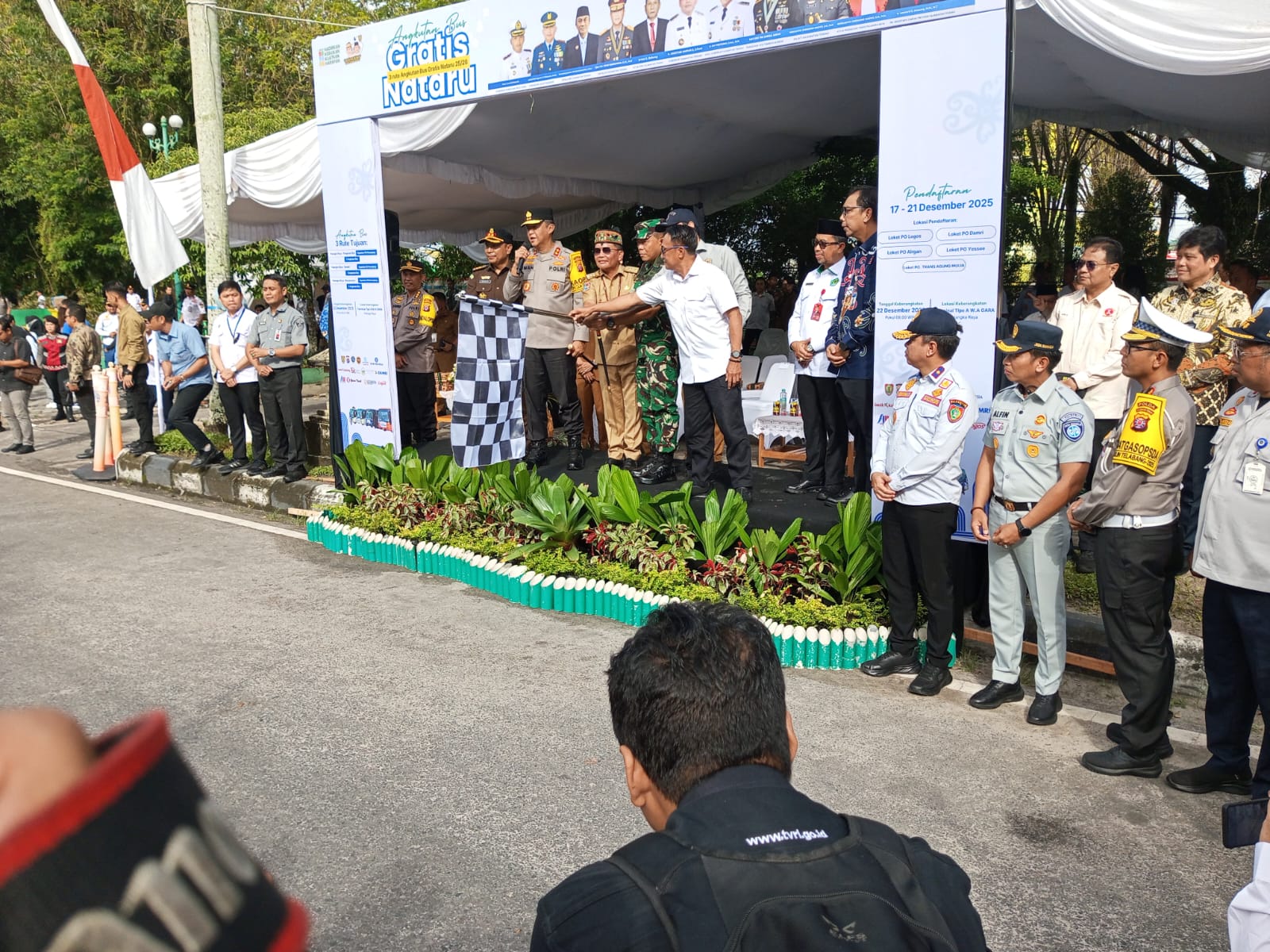 Gubernur Agustiar Sabran Lepas Angkutan Nataru Gratis Tahun 2025