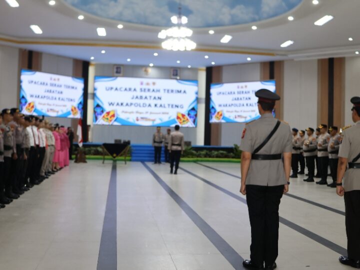 Kapolda Kalteng Pimpin Sertijab Wakapolda, Brigjen Pol Yosi Muhamartha Resmi Gantikan Irjen Pol Rakhmad Setyadi 