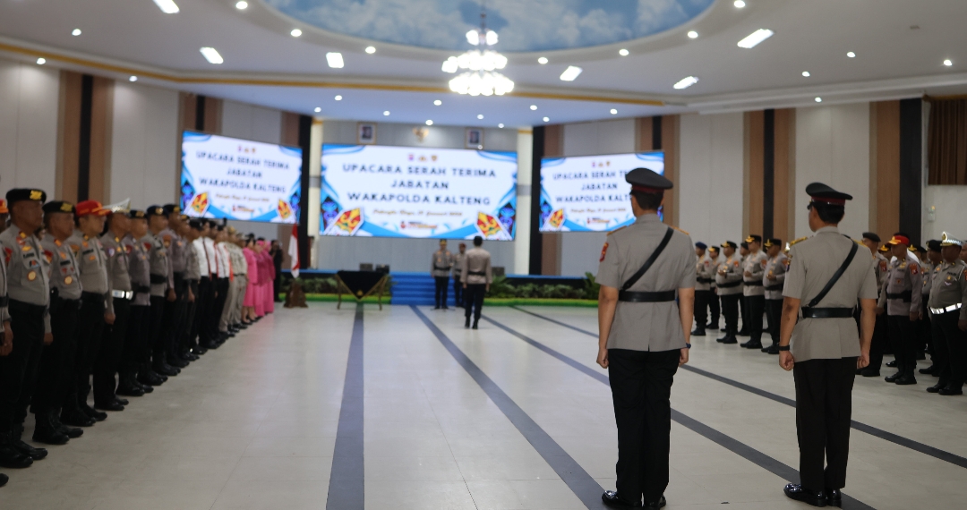 Kapolda Kalteng Pimpin Sertijab Wakapolda, Brigjen Pol Yosi Muhamartha Resmi Gantikan Irjen Pol Rakhmad Setyadi 