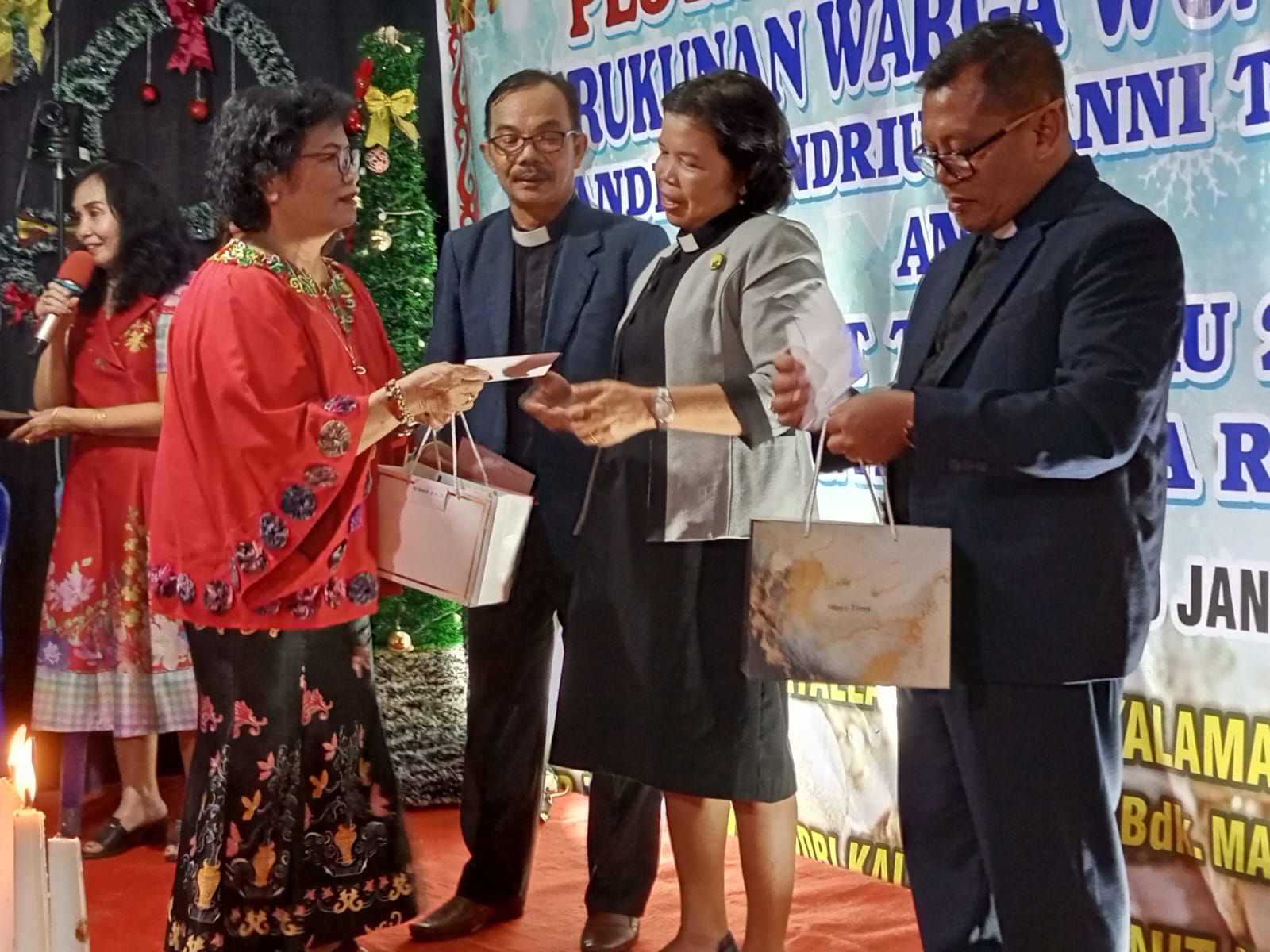 Moment Natal Aratuni Djaban, Ungkap Asal Usul dan Silsilah Warga Wungkur Ulin di Kota Palangka Raya.