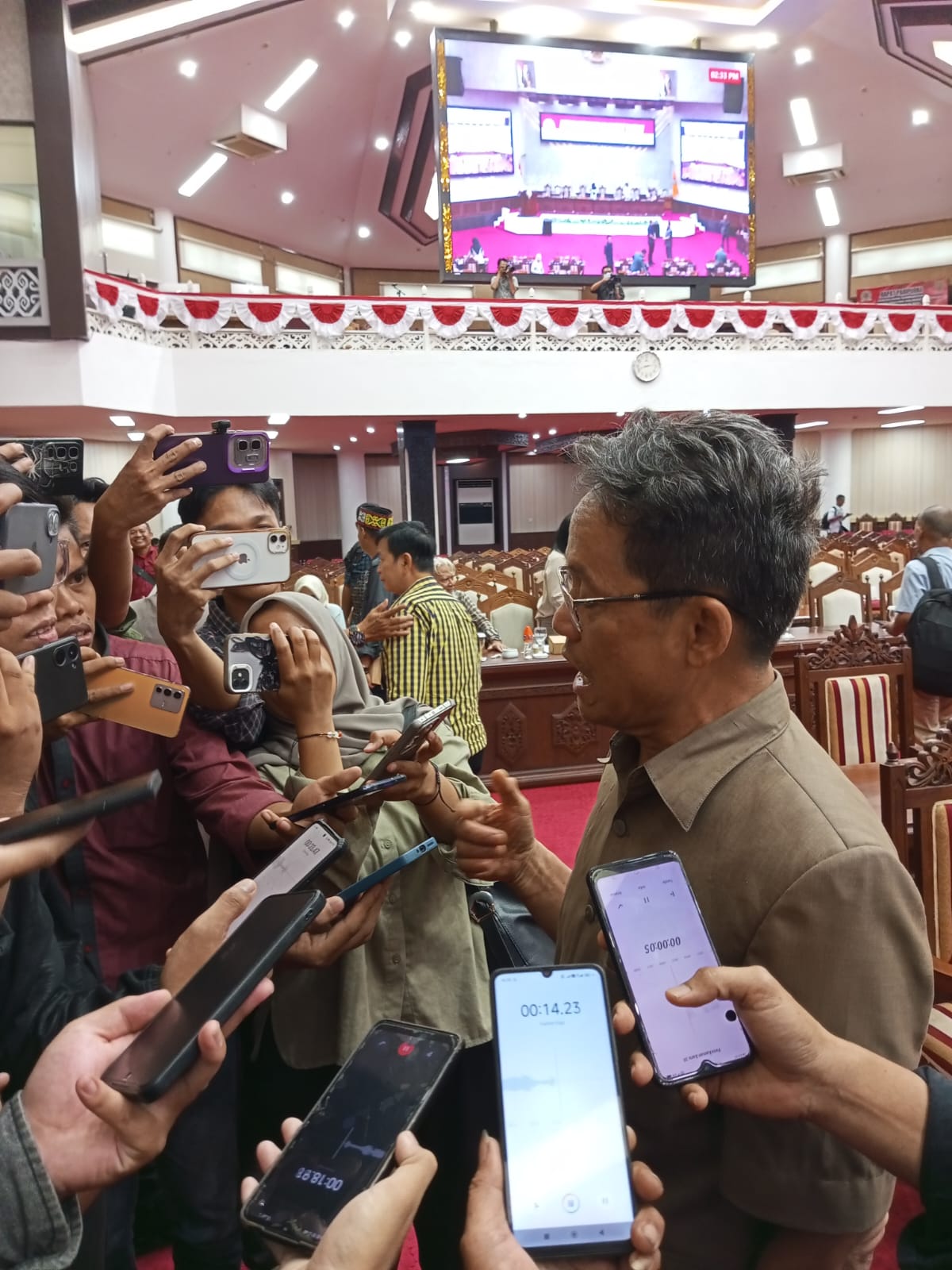 Y. Fredy Ering Kini Pimpin Fraksi PDI-Perjuangan DPRD Kalteng.
