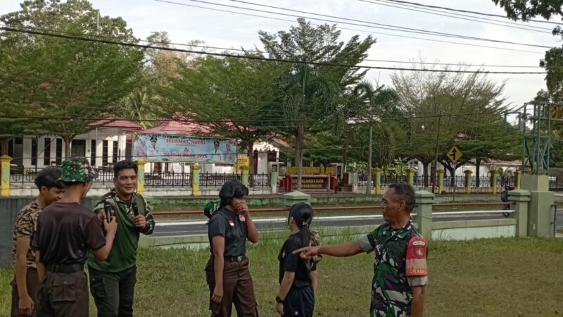 Tanamkan Nilai Disiplin,Babinsa Kodim 1016/Palangka Raya Laksanakan Pembinaan Pramuka