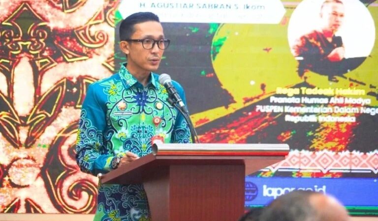 Plt.Kadis Kominfosantik Ajak.Pers Perkuat Informasi Publik.