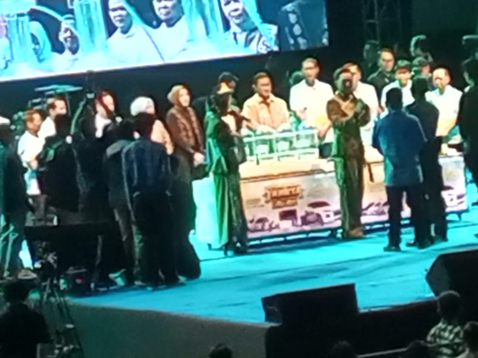 Nasabah Kabupaten Kapuas Menangkan Hadiah Utama Undian Taheta ke XXIX Bank Kalteng Priode 2025.