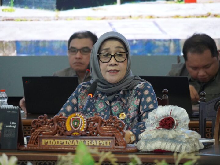 Bahas Raperda Penanaman Modal, Pansus Dewan dan Pemprov Kalteng Rapat Gabungan.