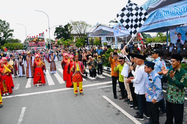Dilepas Gubernur, Pemprov Kalteng dan Pemko Palangka Raya Gelar Pawai Tarhib.