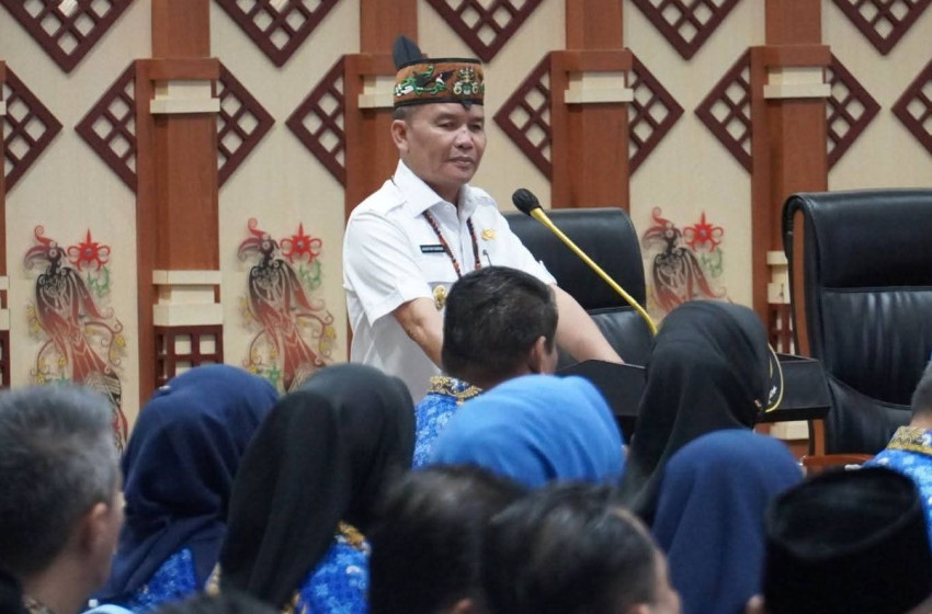 Gubernur Aguatiar Sabran Minta ASN Kawal Program Kartu Huma Betang.