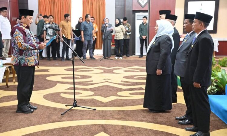 Wagub Edy Pratowo Lantik Badan Amil Zakat Nasional Kalteng Priode 2025-2030.