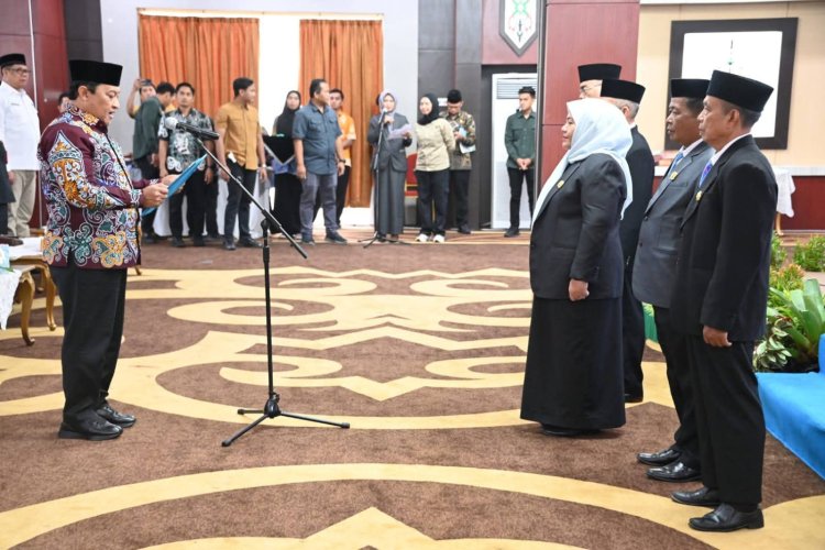 Wagub Edy Pratowo Lantik Badan Amil Zakat Nasional Kalteng Priode 2025-2030.