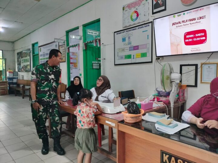 Tingkatkan Sinergitas, Babinsa Kodim 1016/Plk Laksanakan Komsos dengan Pegawai Puskesmas