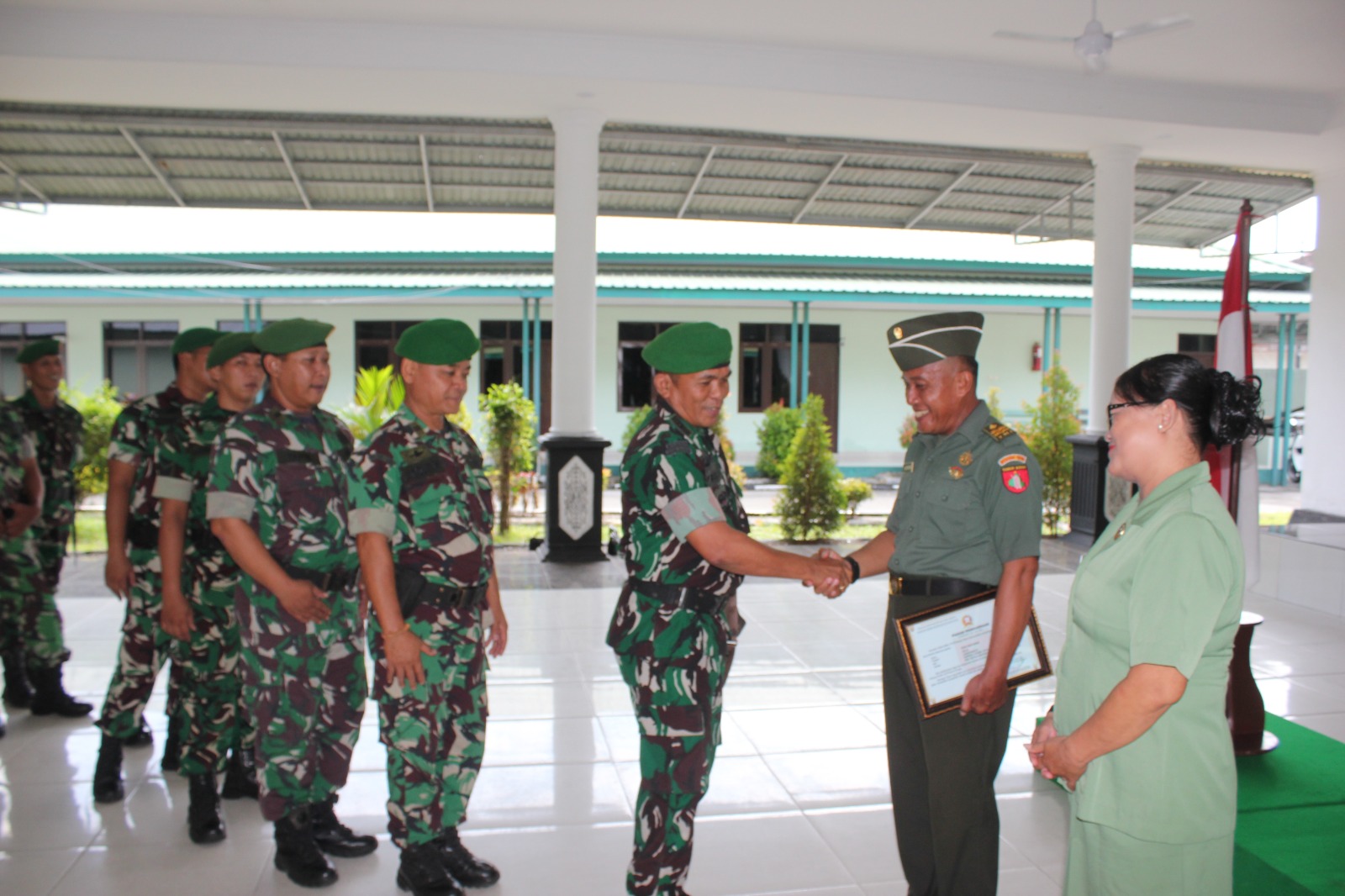 Dandim 1016/Plk Pimpin Acara Wisuda Purna Tugas