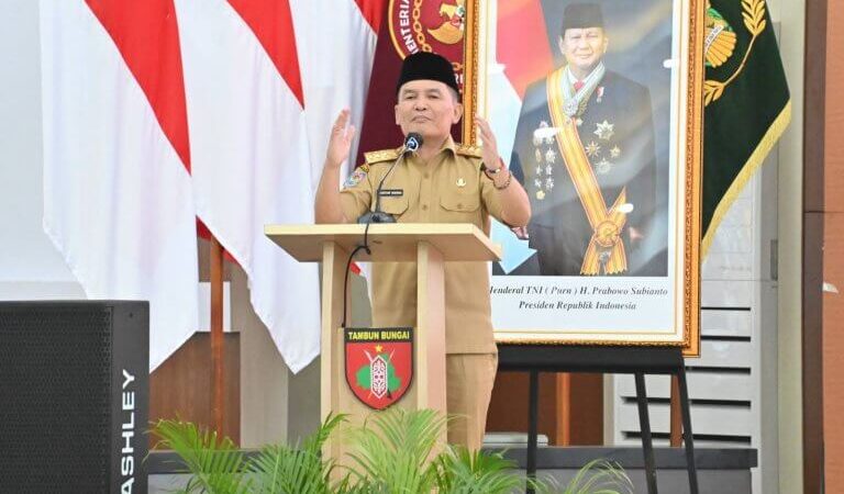 Hadiri Silaturahmi dan Bukber, Gubernur Ingatkan Jaga Simbol Dan Falsafah Huma Betang.