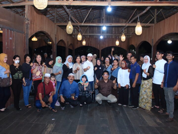 Wakil Ketua III Junaidi DPRD Kalteng Bukber, Ajak Jajaran Pers Buat Berita Kontruktif.