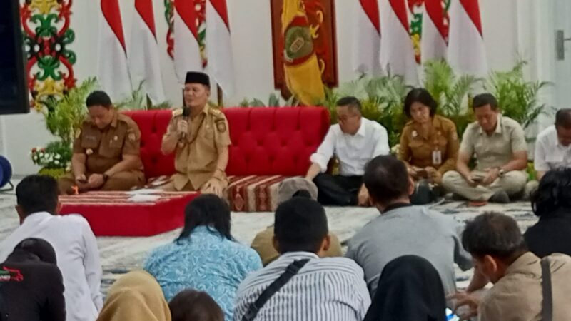 Gubernur dan Wagub Sosialisasi Kartu Huma Betan Ke Insan Pers dan Ormas.