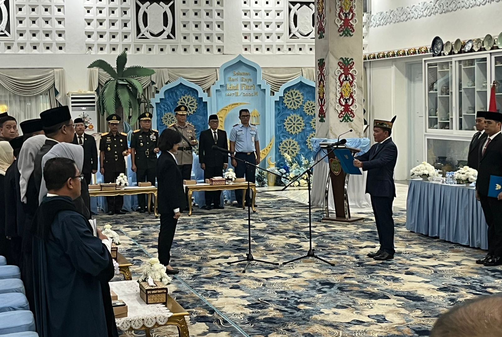 Gubernur Lantik Linae Victoria Aden Menjadi Penjabat Sekda Kalteng.