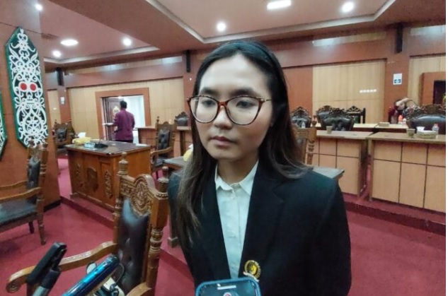 Debora Minta Warga Sikapi Dengan Bijak, Terkait Isu Kenaikan BBM.