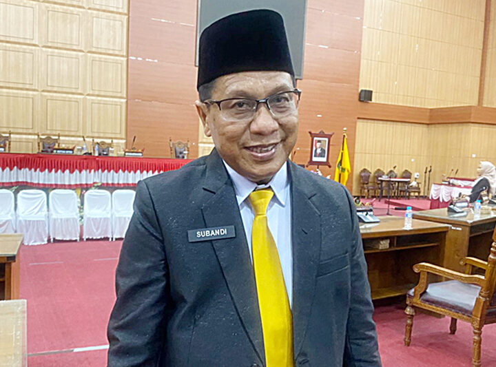 Dewan Kota Bersama Walikota Tetapkan Tiga Raperda Yang Sempurnakan.