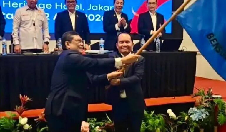 Gubernur Kalteng Agustiar Sabran Akhirnya Terpilih Aklamasi Pimpin PERCASI Pusat.