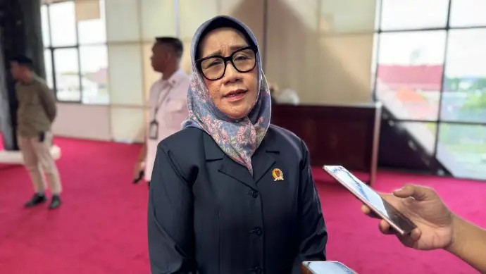 Antrean Panjang BBM Tuai Sorotan Komisi II DPRD Kalteng.