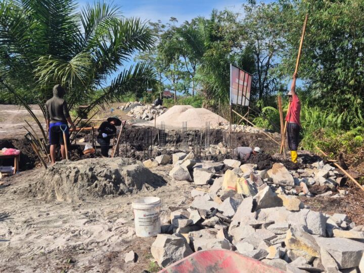Masyarakat Gembira, Jembatan Garuda Mulai Dibangun