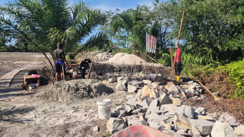 Masyarakat Gembira, Jembatan Garuda Mulai Dibangun