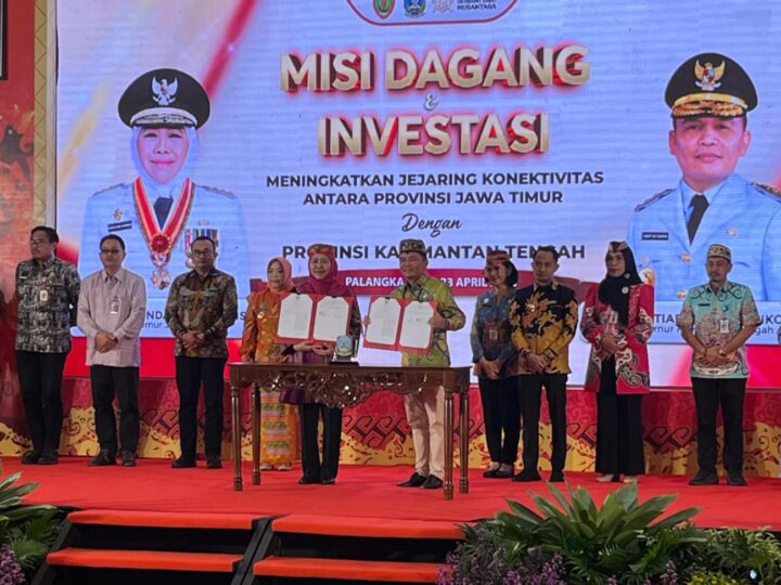 Perkuat Misi Dagang Kalteng-Jatim Kedua Gubernur Tandatangani MoU.
