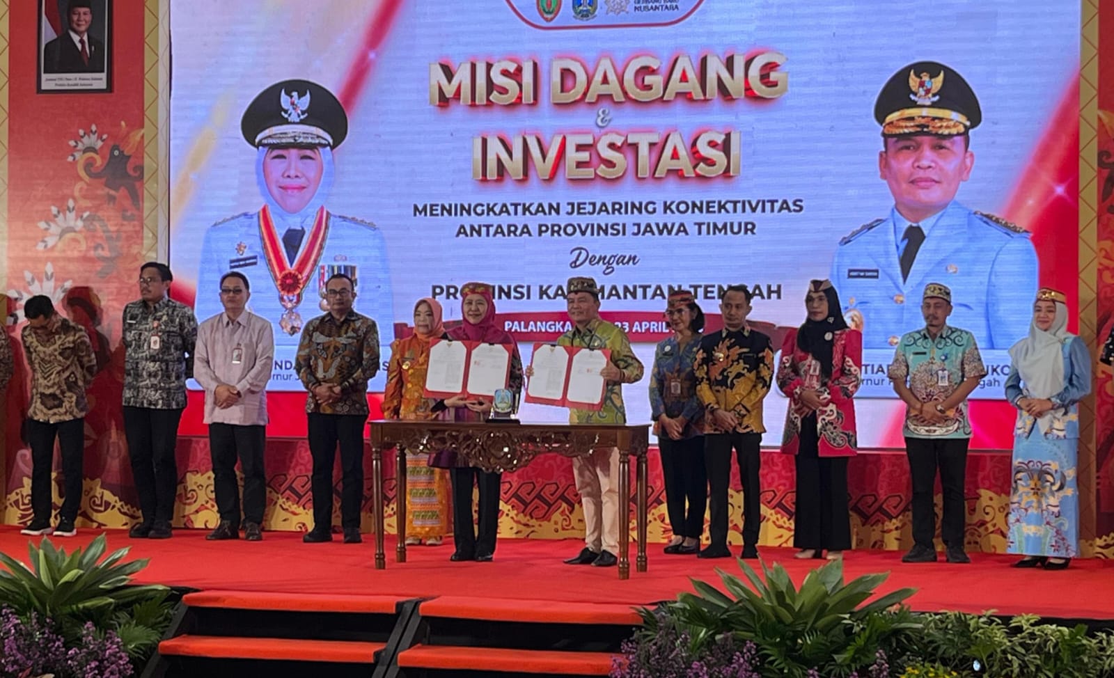 Perkuat Misi Dagang Kalteng-Jatim Kedua Gubernur Tandatangani MoU.