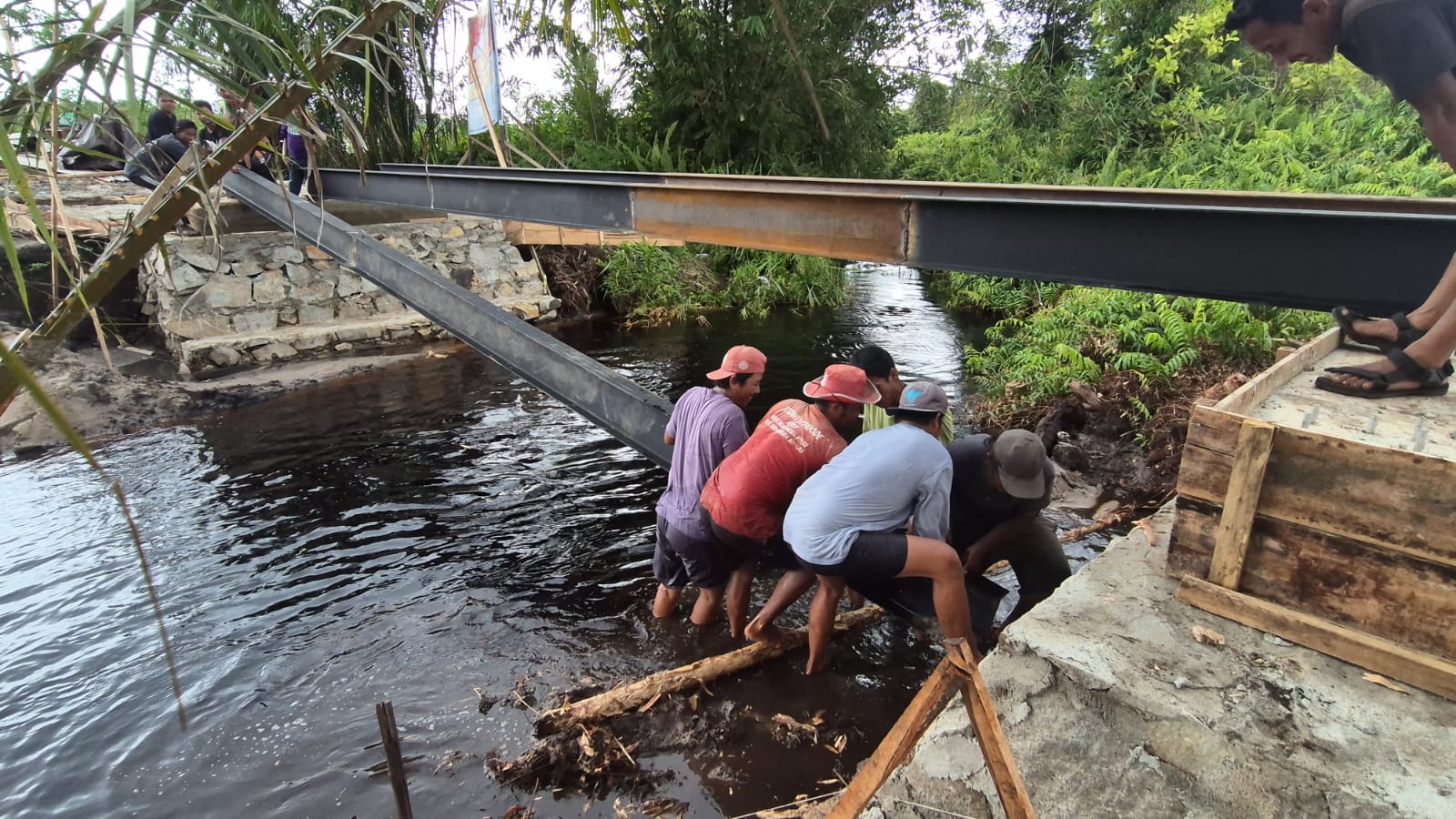 Pembangunan Jembatan Garuda Terus Berjalan