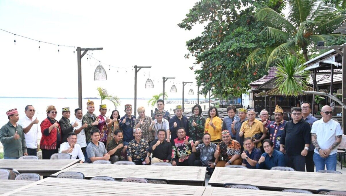 Gubernur Kalteng Agustiar Sabran Hadiri Pertemuan Tokoh Dayak.